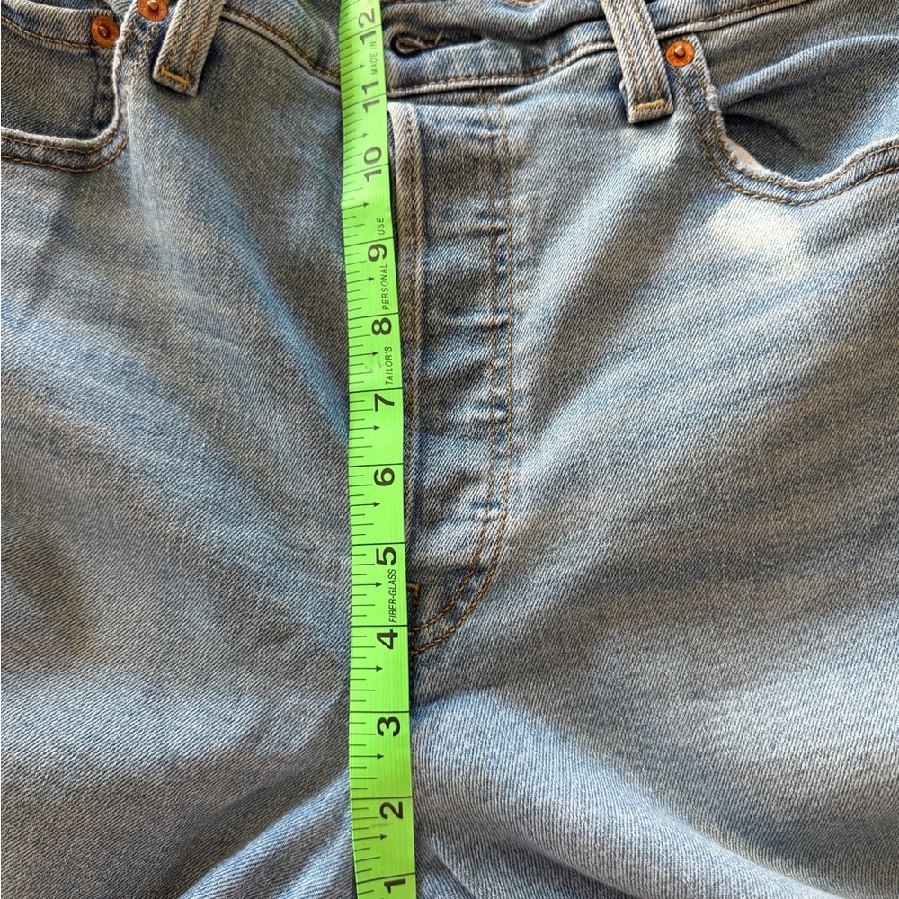 Women’s Levi’s Ribcage cropped flair - Picture 7 of 8